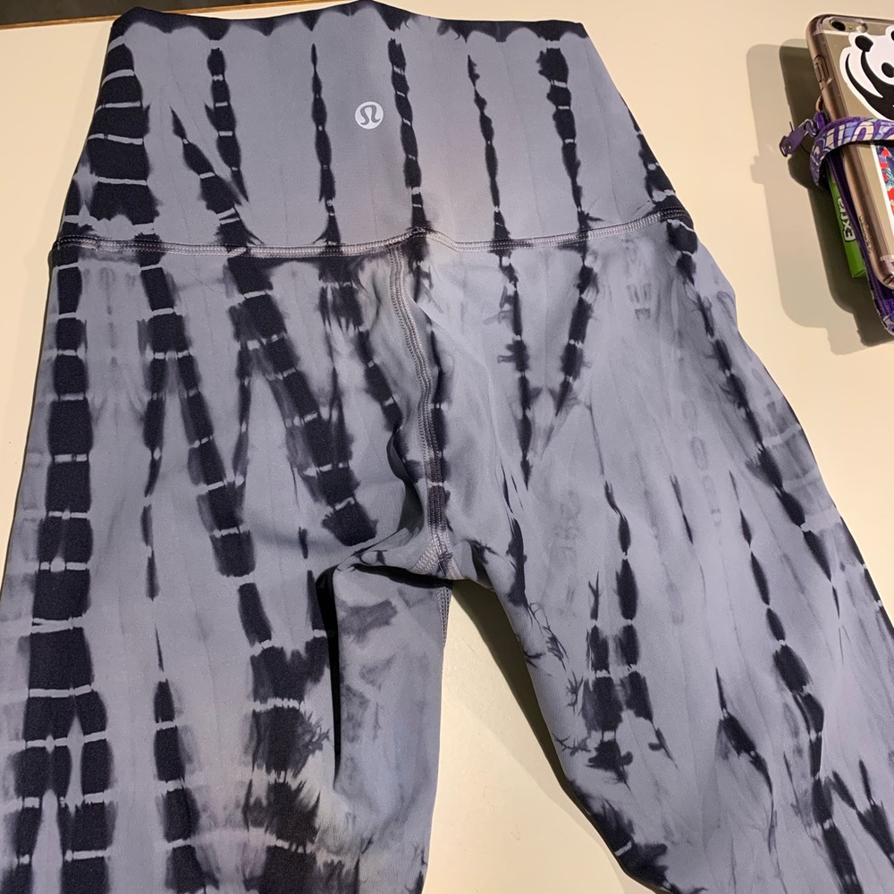 Lululemon wunder under 28”